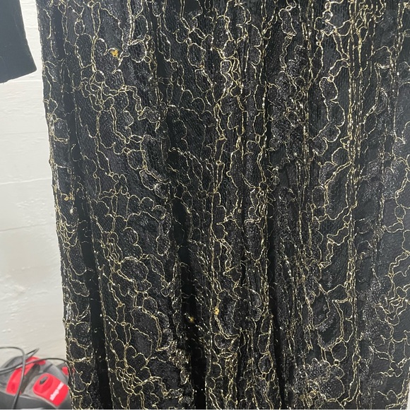 Vintage 1990s Stunning Tadashi Floor Length Long Sleeve Gown 14 - Picture 4 of 15